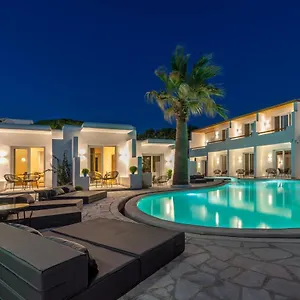 מלון Omnia Mykonos Boutique &, אורנוס